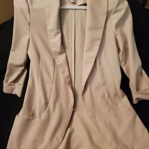 Dynamite beige blazer